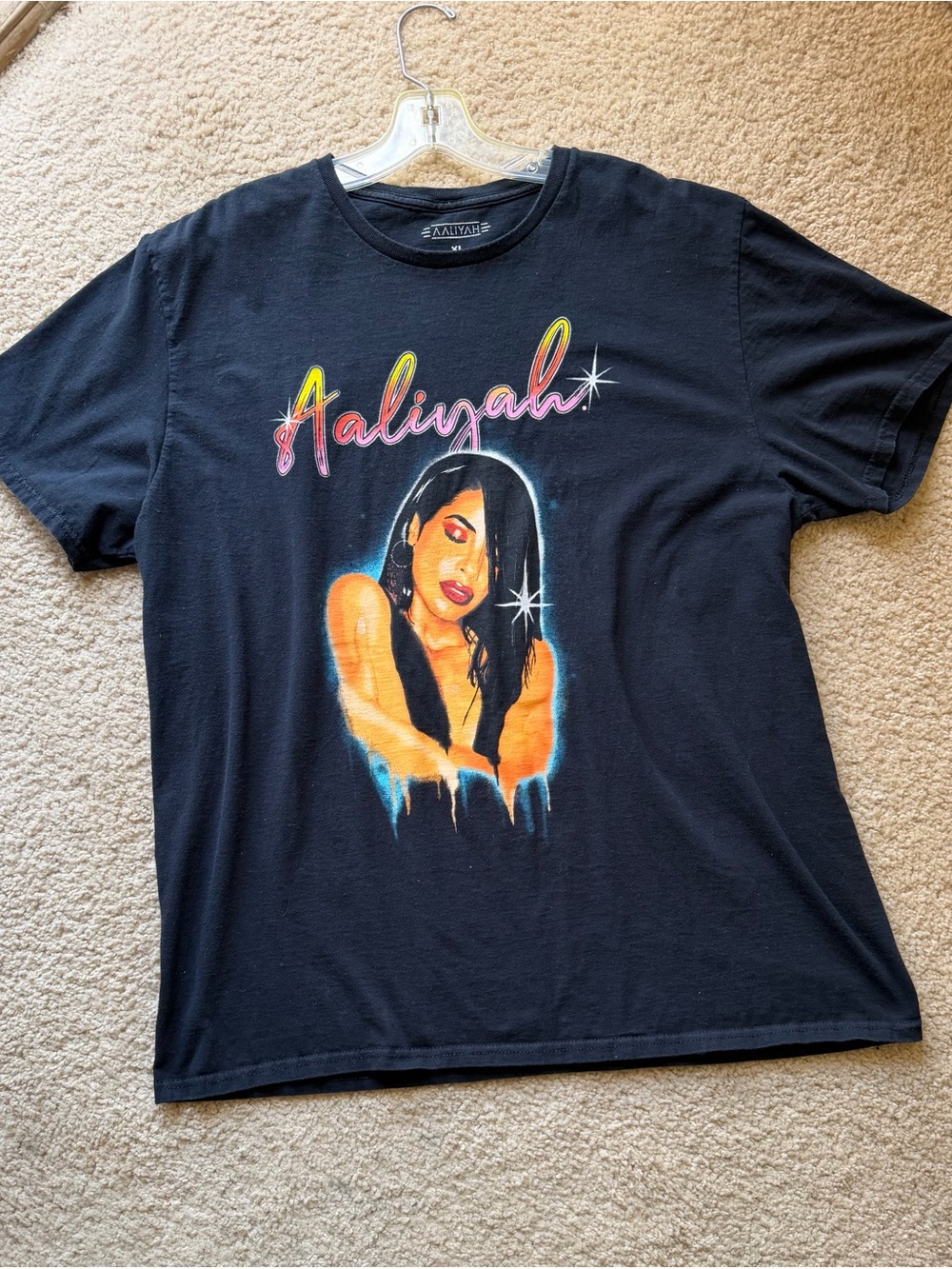 Aaliyah Graphic Tee 🖤✨ | XL